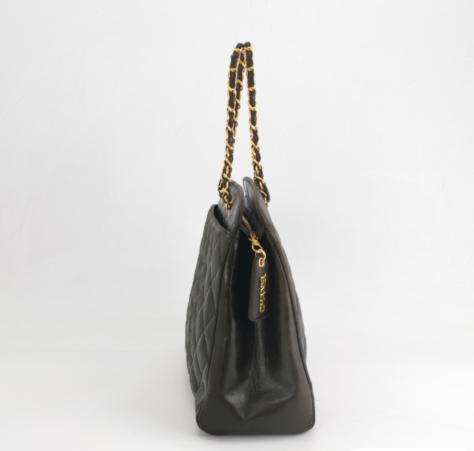 Chanel lambskin chainbag black 31cm 22111478139319