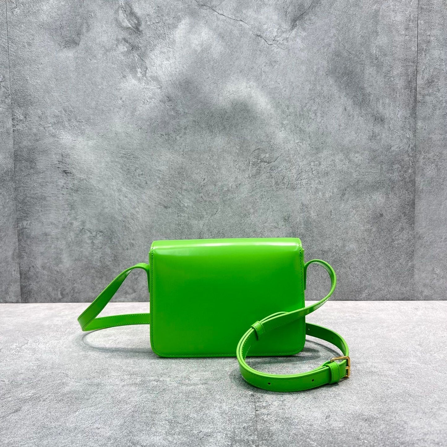 Top Quality Classique Cuir Triomphe Bag Green For Women 9in/22cm