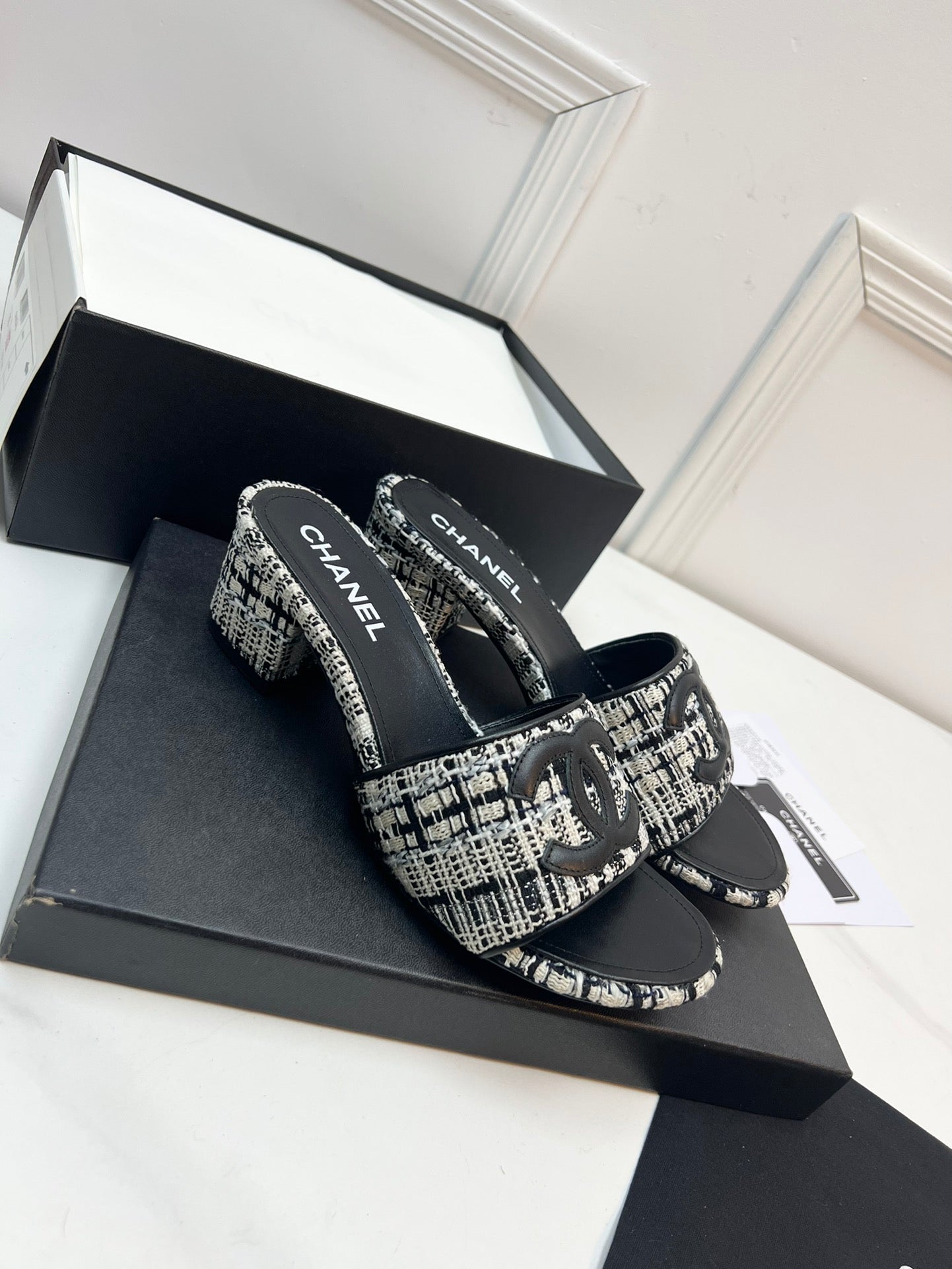 New 1:1 rep CHL High Heel Shoes 060