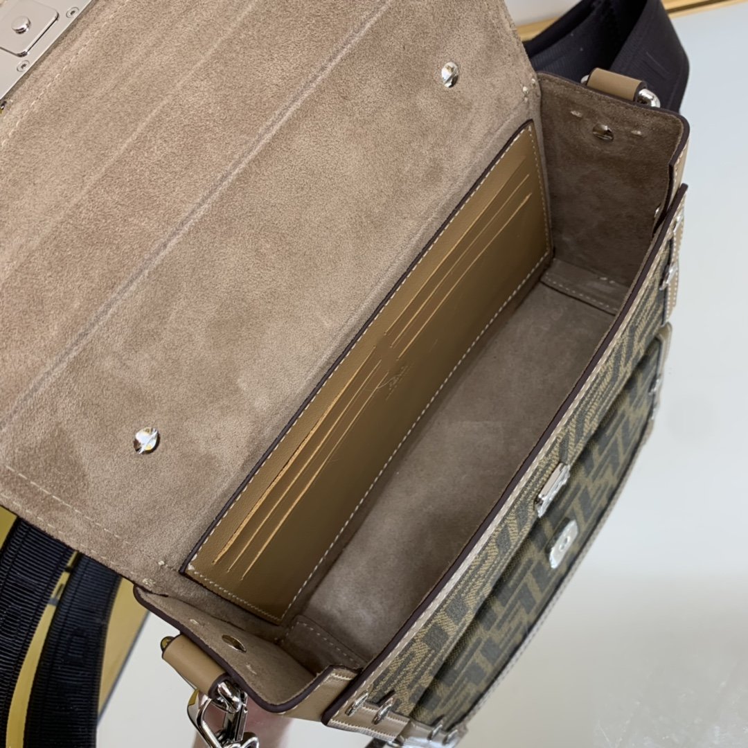 Top QualityTop Quality Baguette Soft Trunk Mini Beige Bag For Woman 10cm/4in