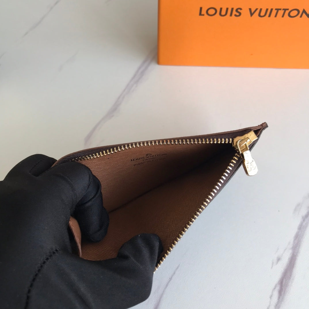 EN - New 1:1 rep  Wallet LUV 133