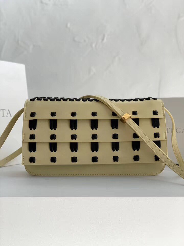 Top Quality Shoulder Bag Beige, For Women, Women’s Bags 11in/28cm