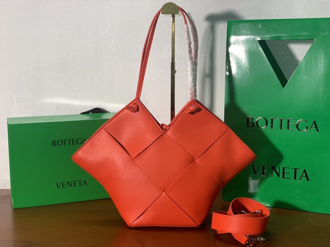 Top Quality Shoulder Bag Oranges, For Women, Women’s Bags 17.7in/45cm