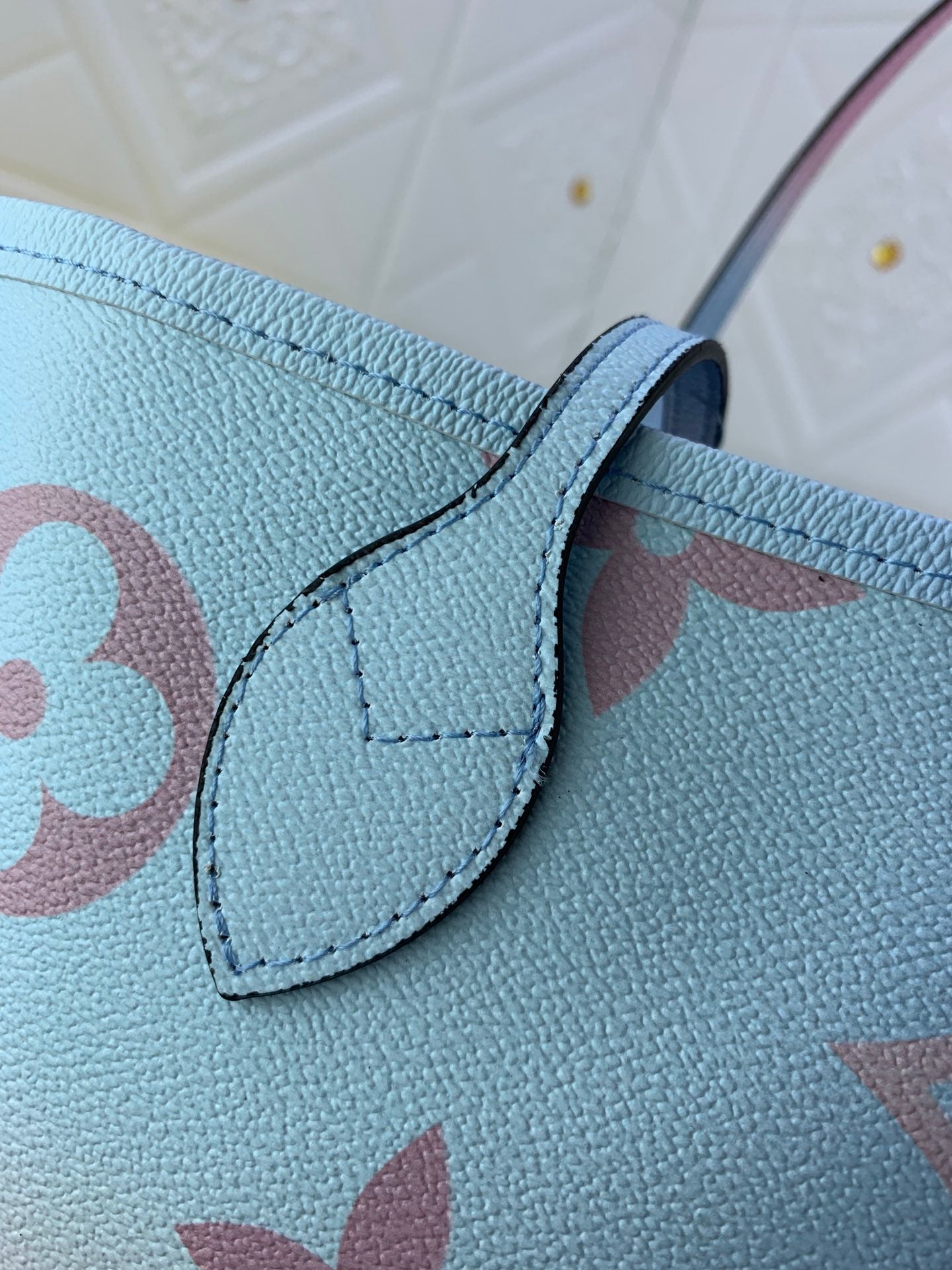 EN - New 1:1 rep Bag LUV 651