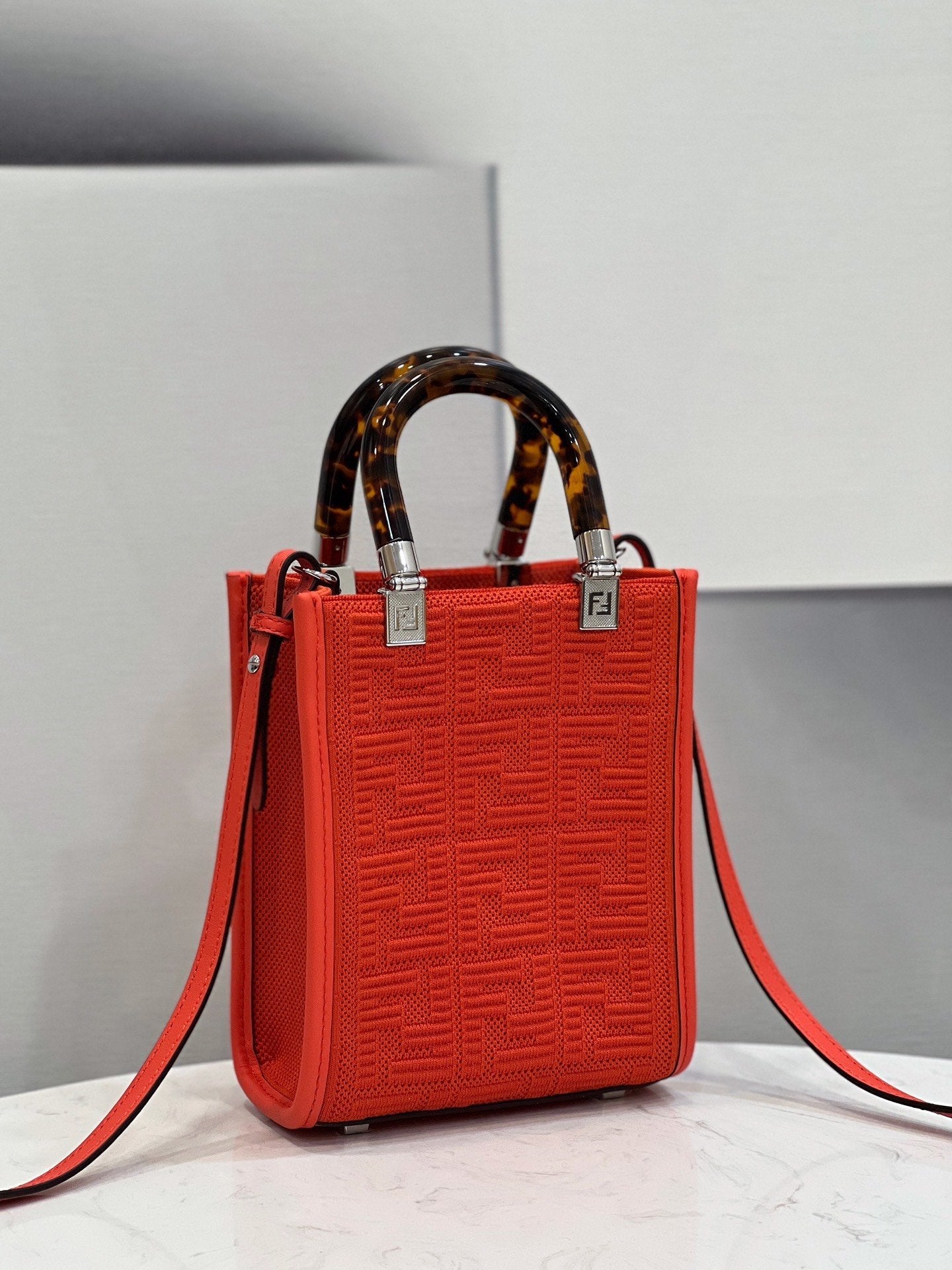 Top QualityTop Quality Mini Sunshine Shopper Red For Women, Women’s Handbags, Shoulder And CrossBody Bags 7.1in/18cm FF 8BS051