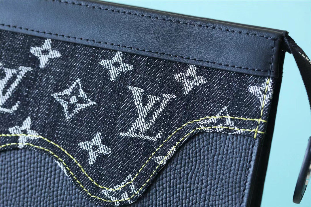 Top Quality Pochette Voyage MM Monogram Drip Black By Nigo For Pre-Spring, Travel Accessories 27cm Top Quality M45961