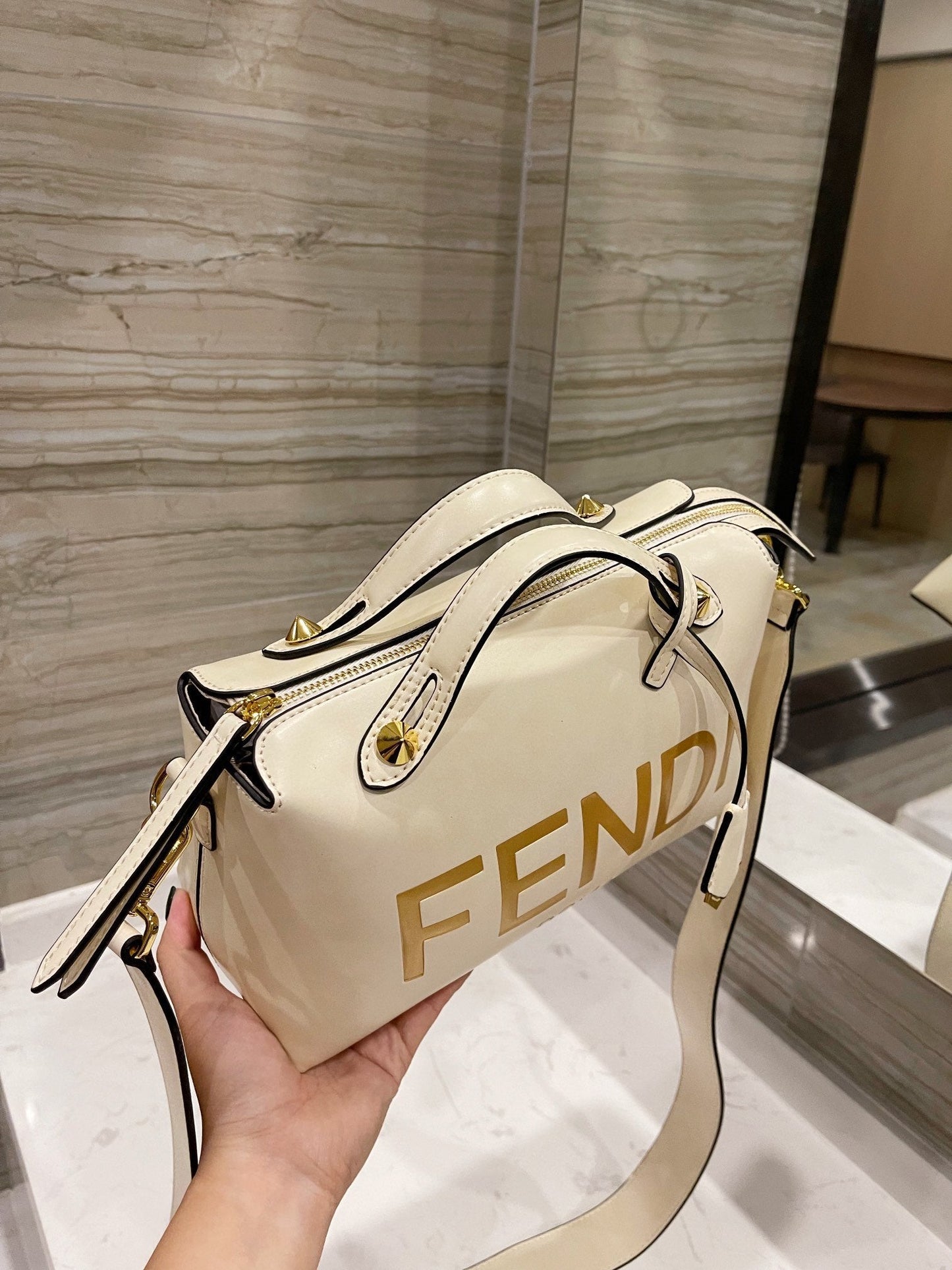 EN - New 1:1 rep  Bags FEI 217