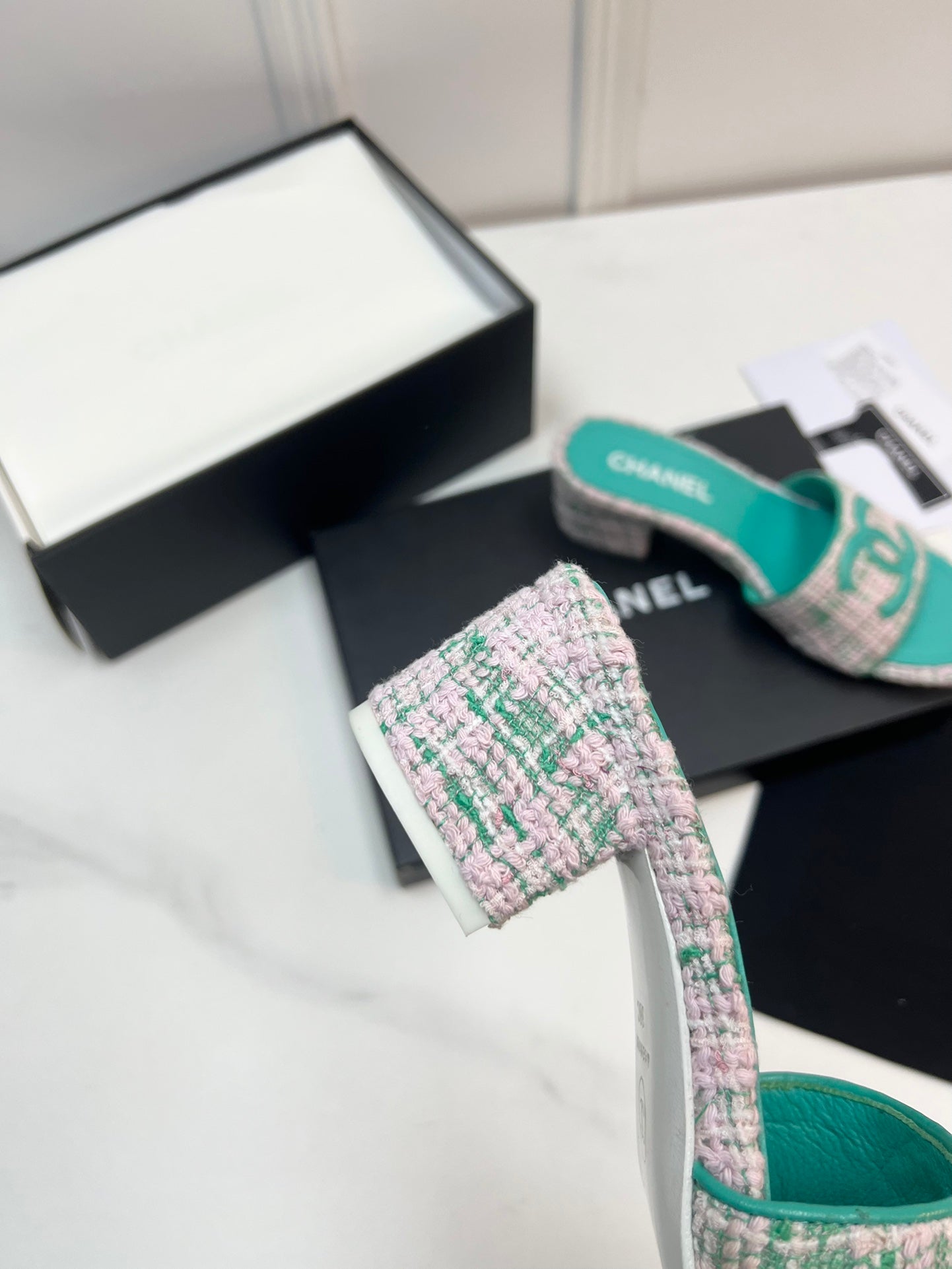 New 1:1 rep CHL High Heel Shoes 057