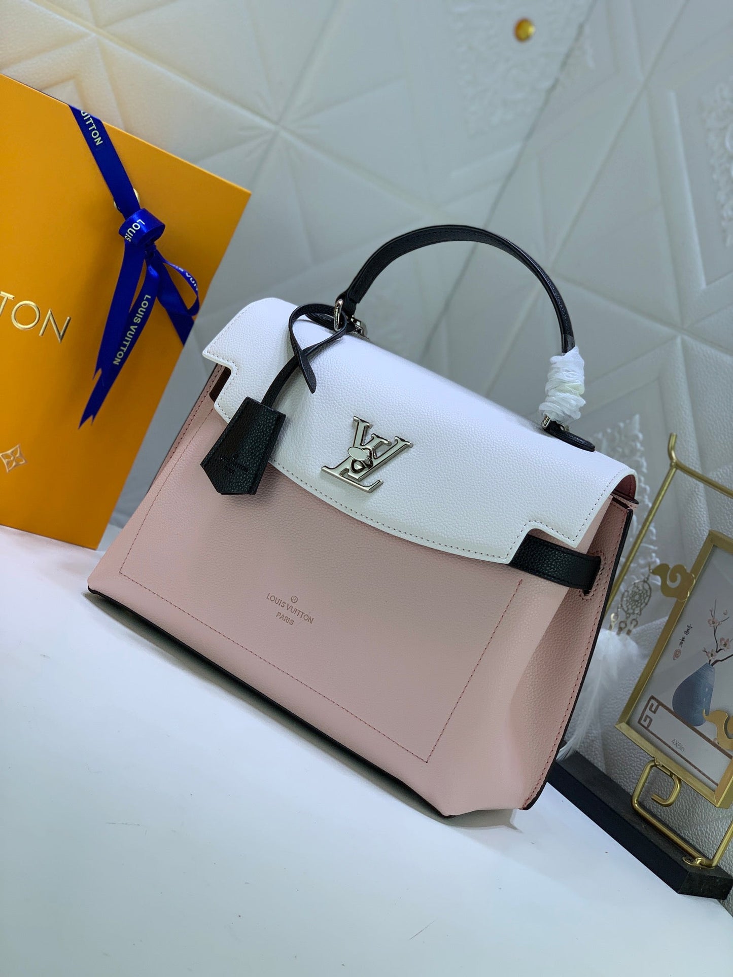 EN - Luxury Bags LUV 746