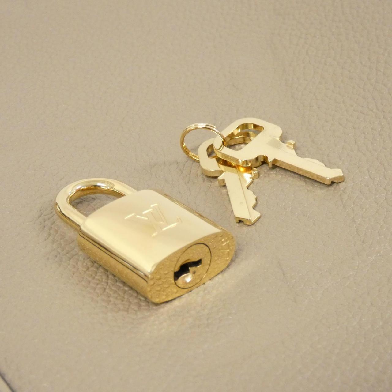 Louis Vuitton Amplant Keepall