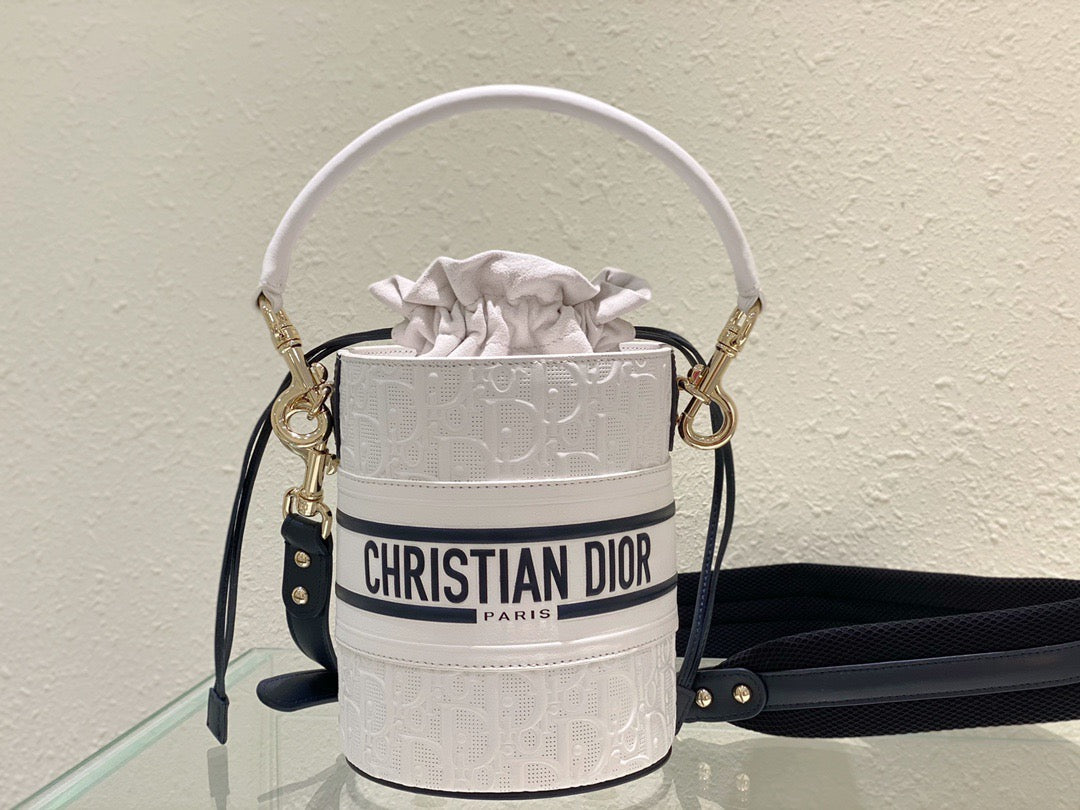 Top Quality Small Vibe Bucket Bag White, For Women, Womens Handbags 5.5in/14cm CD