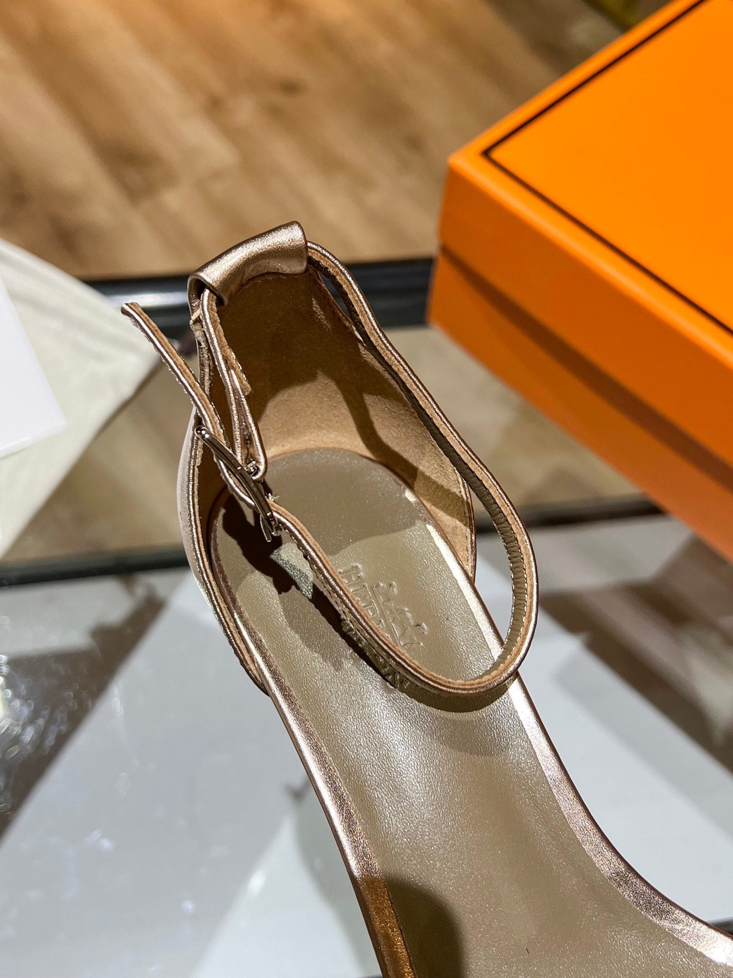 New 1:1 rep HM HIGH HEELS 037