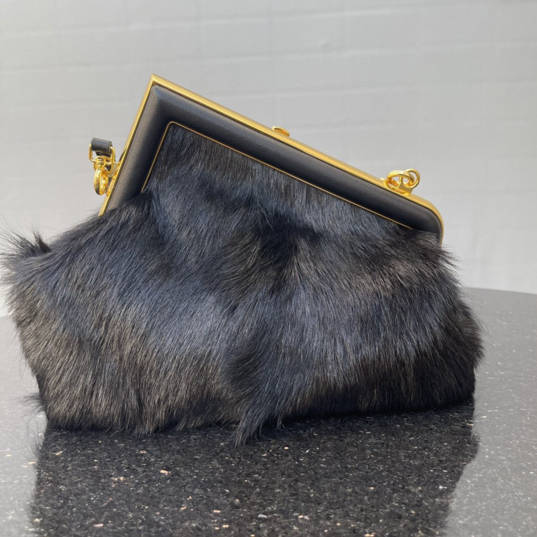 Top QualityTop Quality Top QualityTop Qualityrst Small Black Fox Fur Bag For Woman 26cm/10in