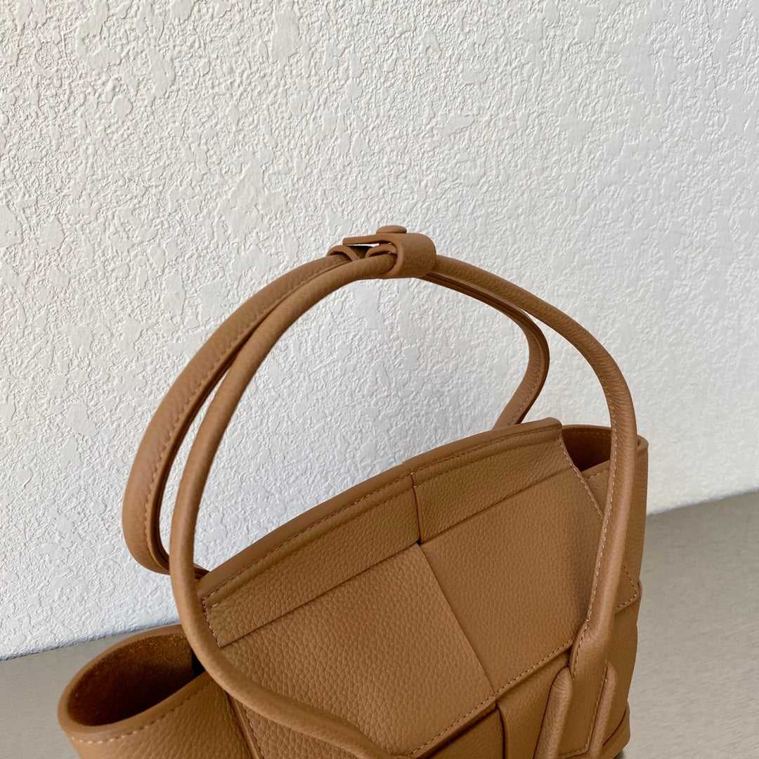 Top Quality Mini Arco Almond, For Women, Women’s Bags 11.4in/29cm 600606VMAP12714