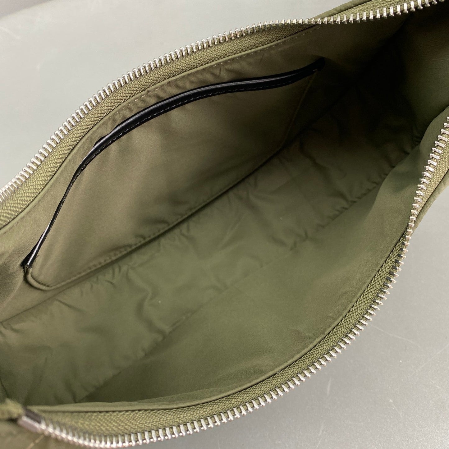 Top Quality MeTop Qualityum Ava Bag With Top Quality Strap In Quilted Nylon Khaki For Women 9in/23cm 196972DLI.15KH