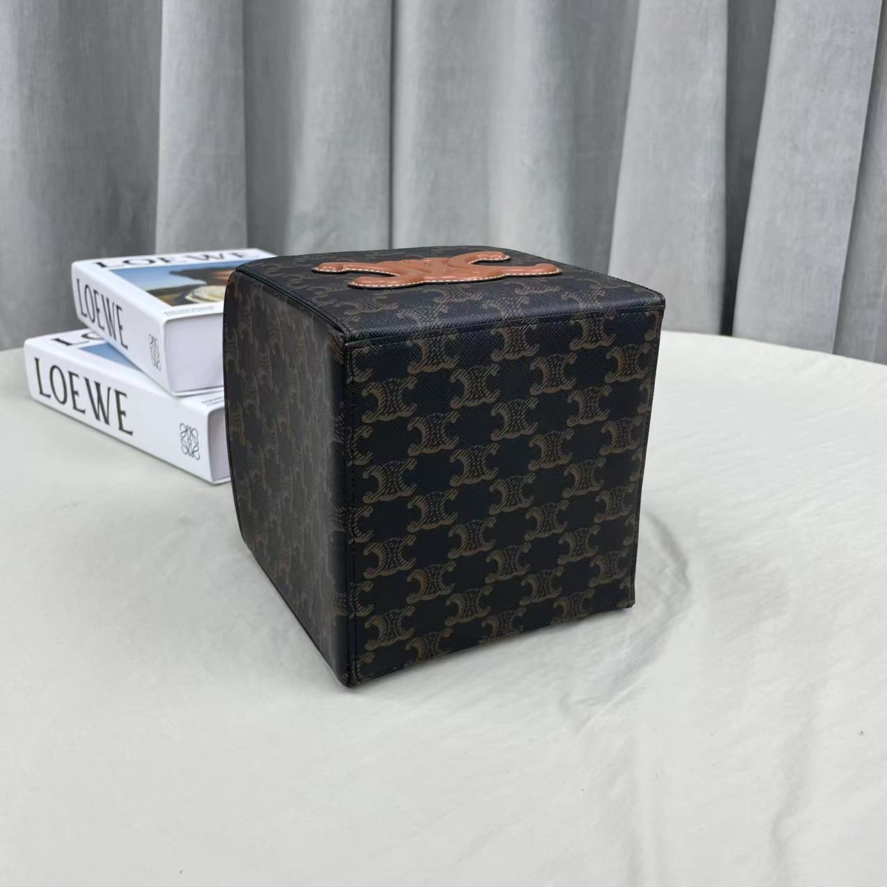 Top Quality Cuir Triopé Canvas Cube Bag Triumph Tan For Women 6in/15cm 199202EIN.04LU