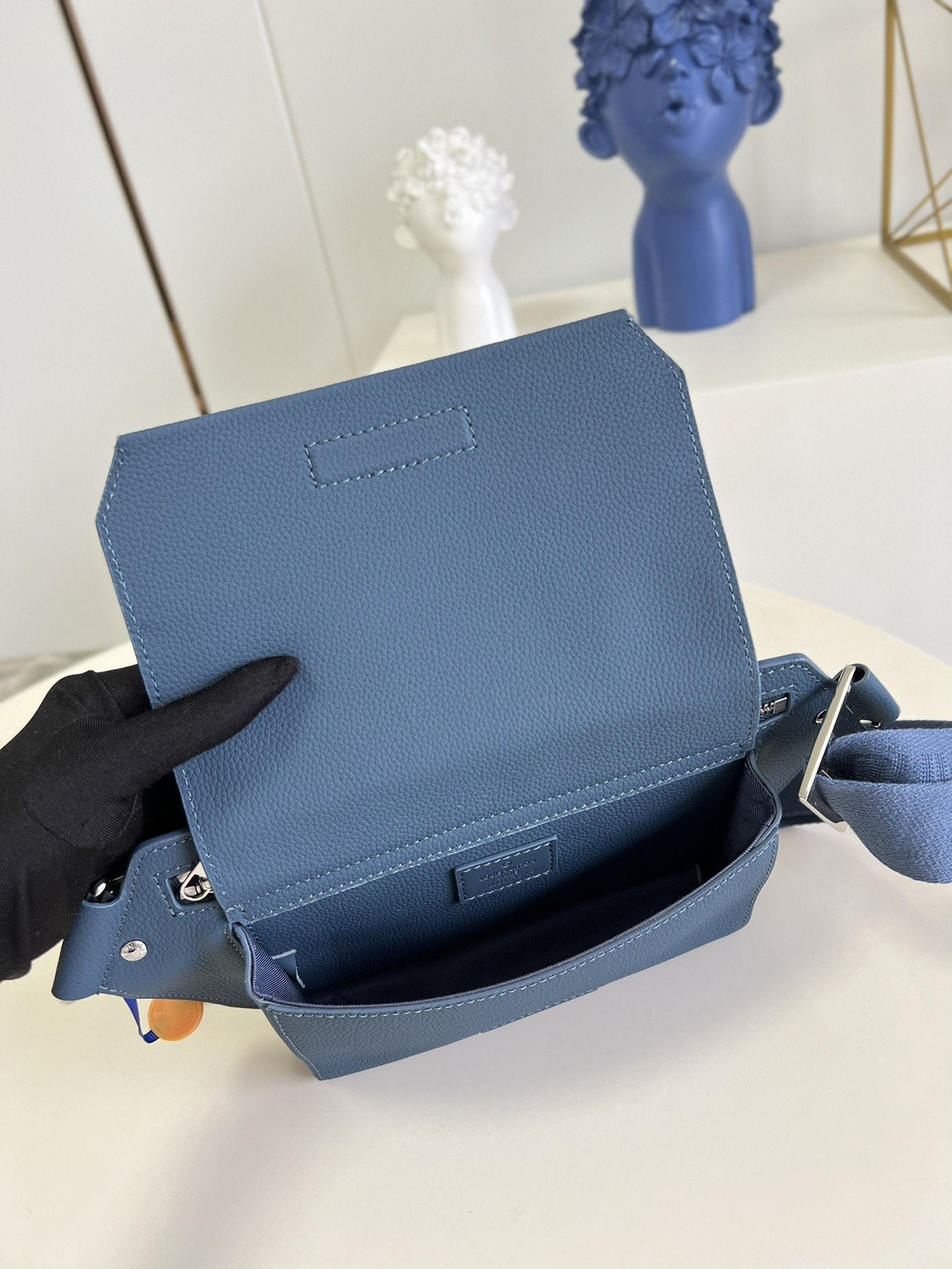 Top Quality Aerogram Slingbag Navy Blue For Men, Bags 30cm Top Quality M59625