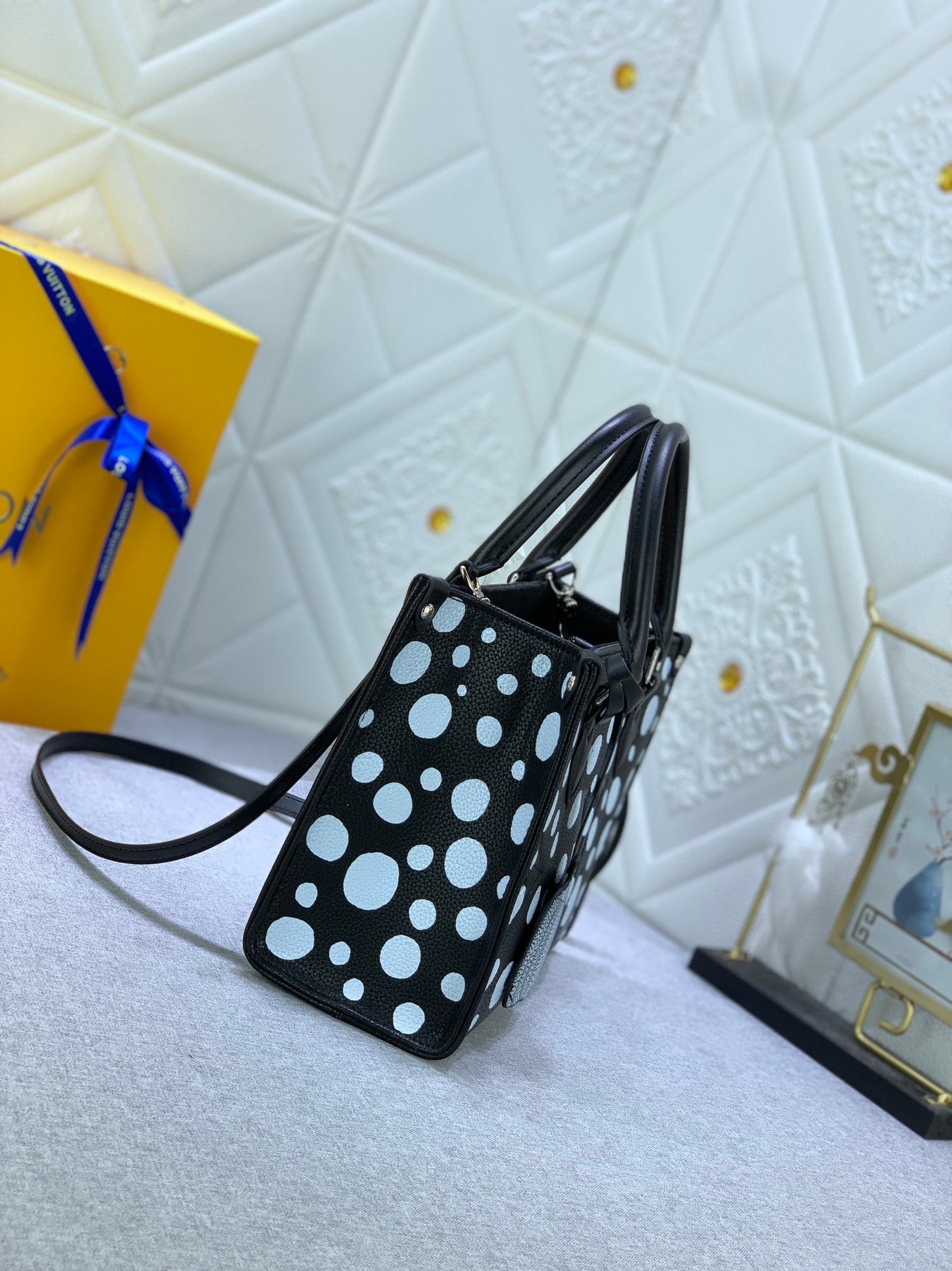 EN - New 1:1 rep Bag LUV 638