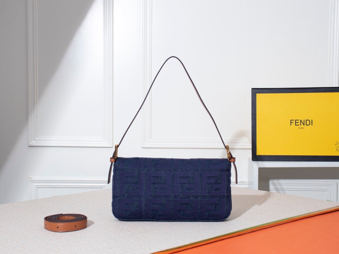 EN - New 1:1 rep  Bags FEI 081
