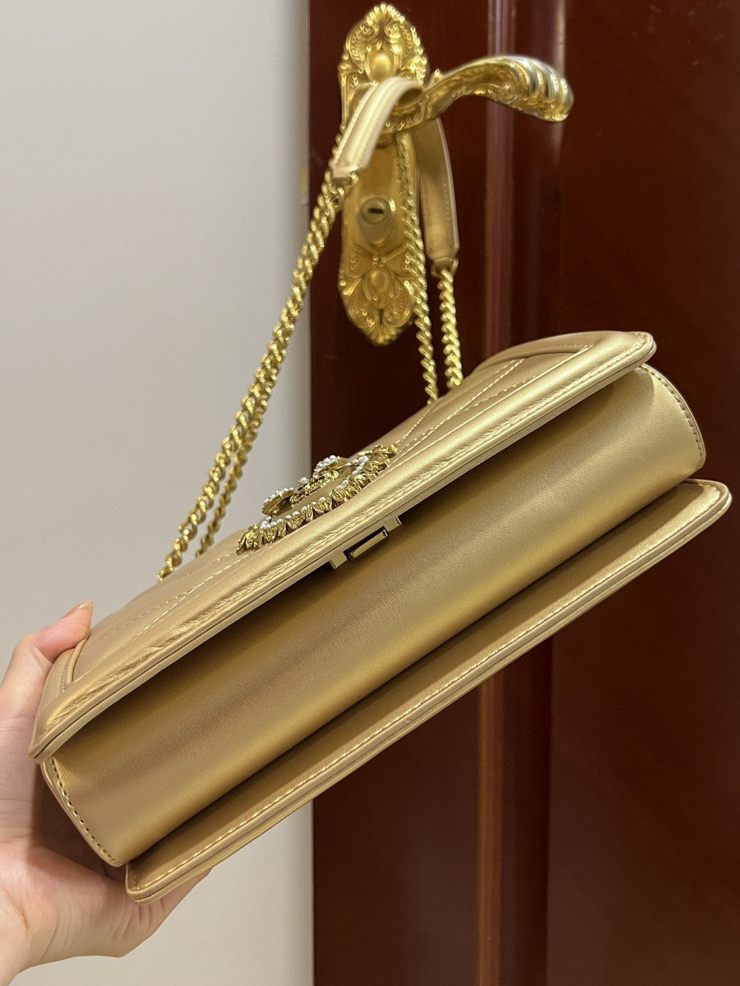 Top Quality Large Devotion Bag In Quilted Nappa Gold For Women 10in/26cm Top Quality