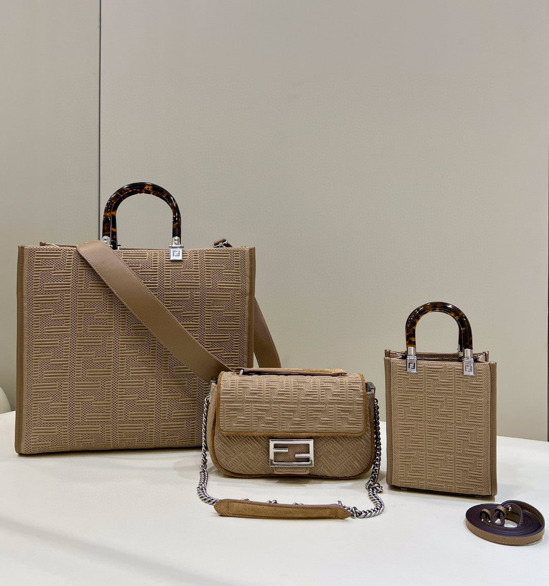 Top QualityTop Quality Baguette Chain Midi Beige FF Fabric Bag For Woman 14.5cm/6in 8BR793AHW5F1F2J