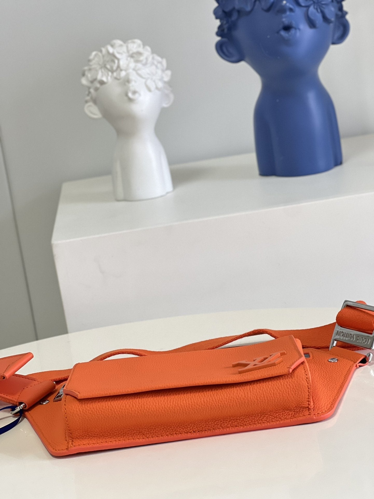 Top Quality Aerogram Slingbag Orange For Men, Bags 30cm Top Quality M59625