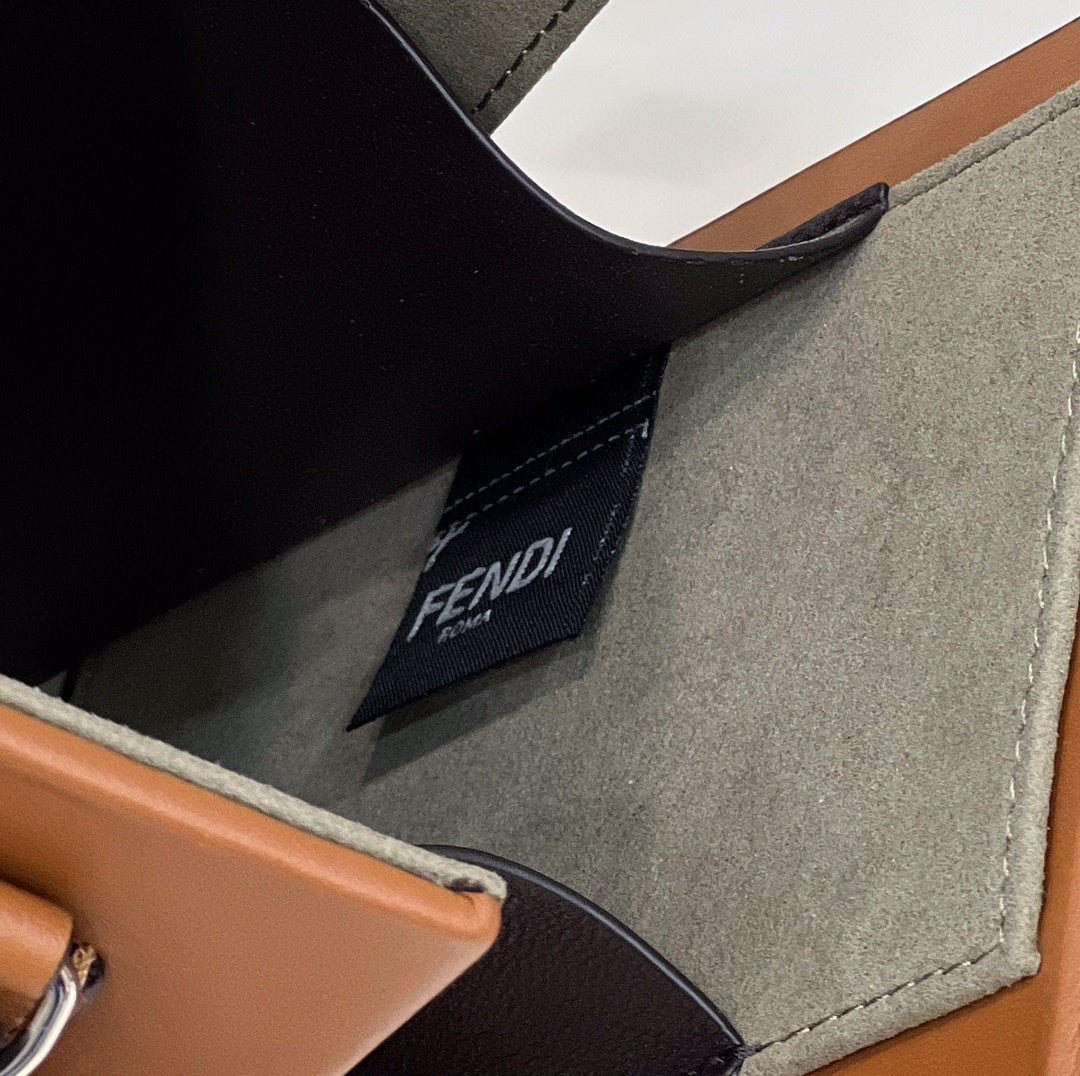 Top QualityTop Quality Vertical Box Brown RM 6,400 Bag For Woman 17cm/6.5in 7VA519AFB3F1DZ9