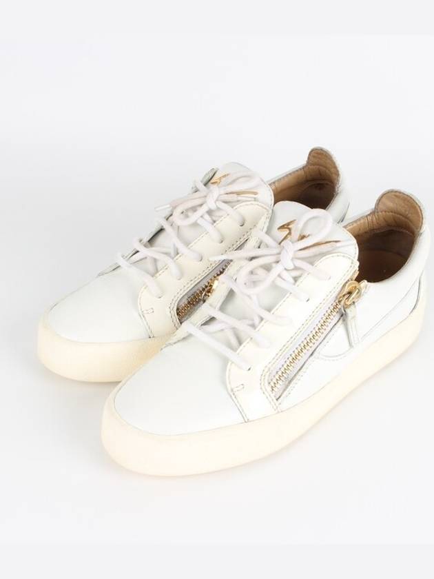 Luxury Balenciaga Trending 2025 Gi ppe Zanotti sneakers 39 260