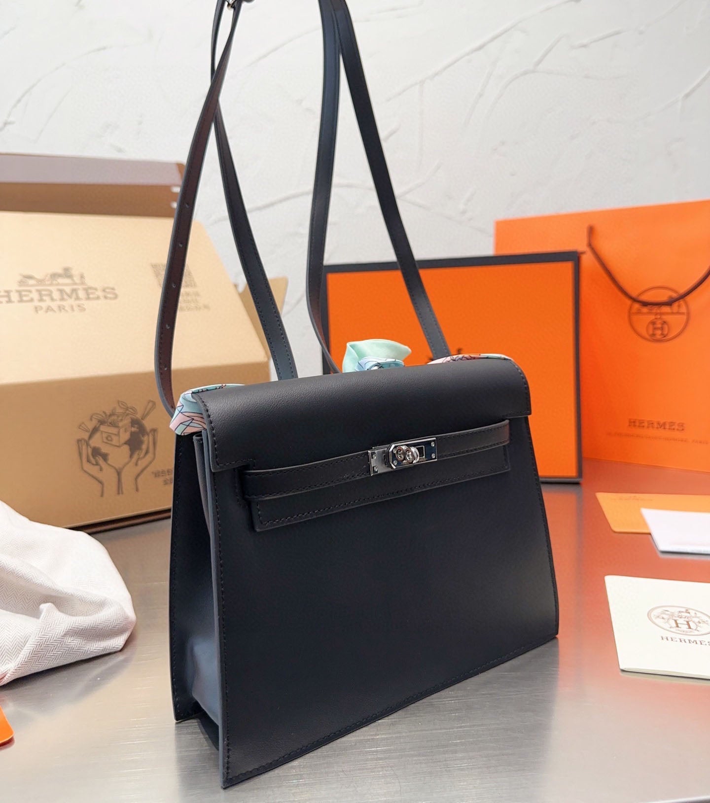 EN - New 1:1 rep  Bags HM 141