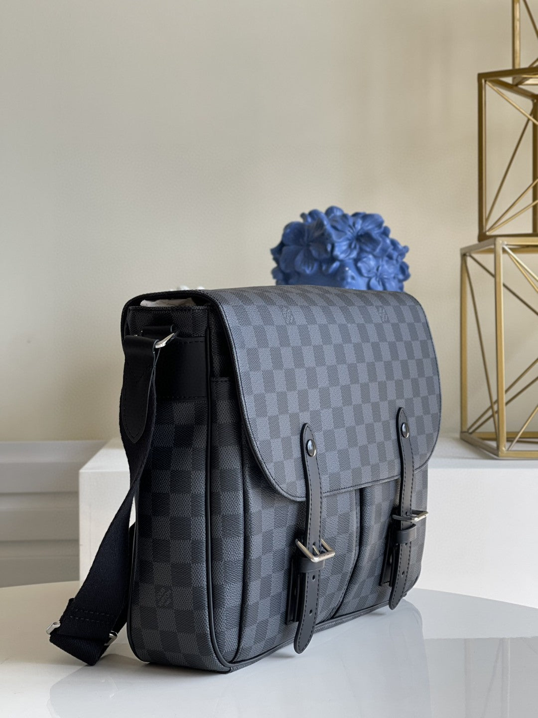 Top Quality Christopher Messenger Bag Damier Graphite Canvas For Men, Bags, Shoulder And Crossbody Bags 13in/33cm Top Quality N41500