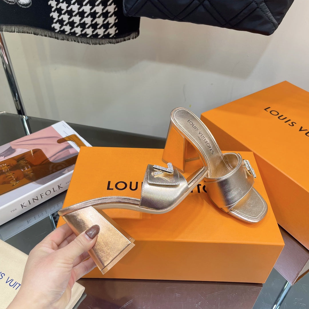 New 1:1 rep LUV High Heel Shoes 022
