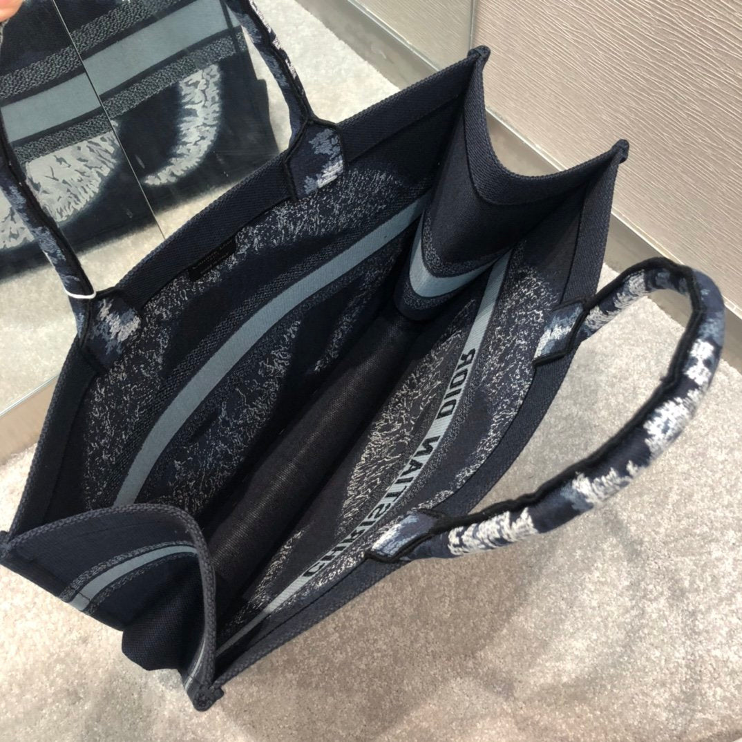 Top Quality Large Book Tote Black For Women 16.5in/42cm CD M1286ZRIW