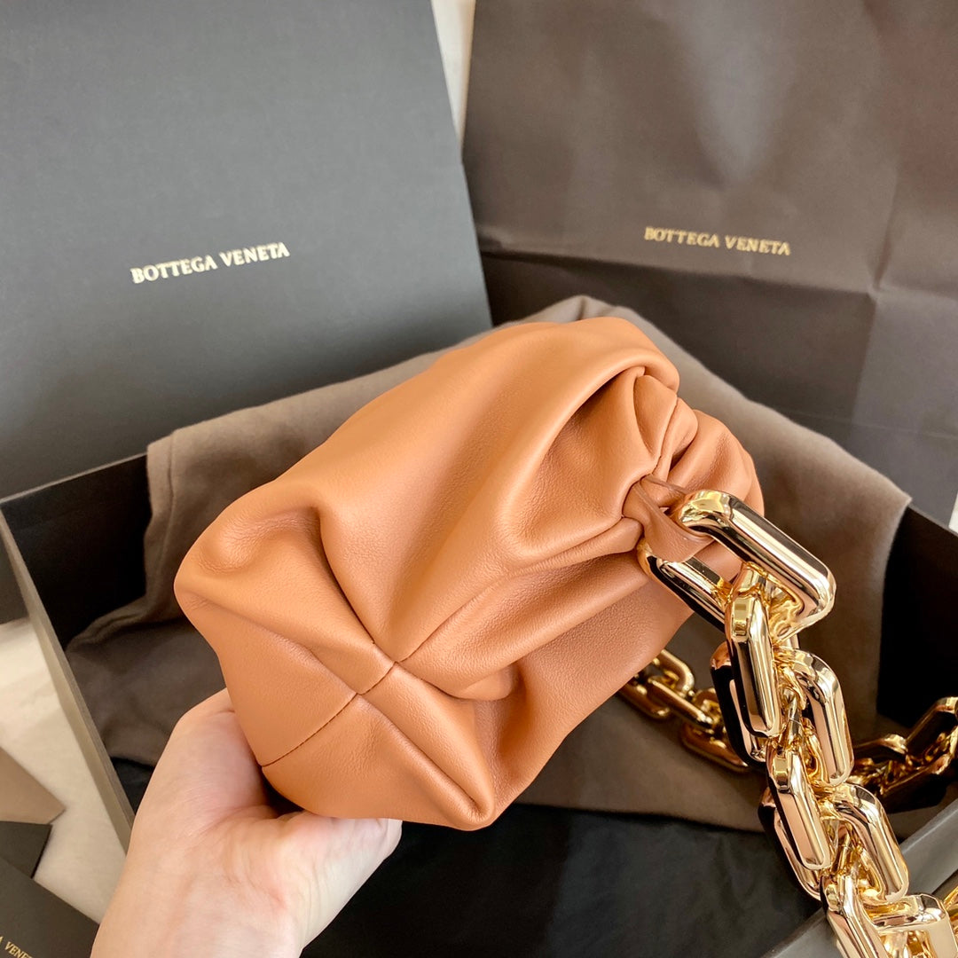 Top Quality Chain Pouch Light Orange, For Women, Women’s Bags 12.2in/31cm