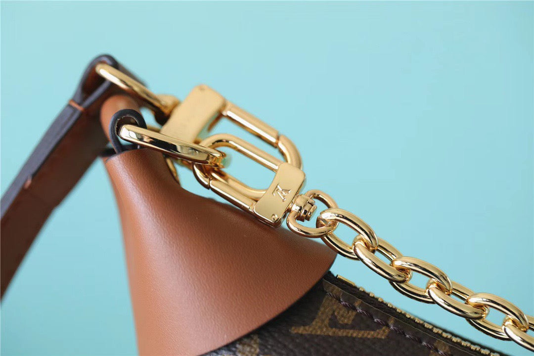 Top Quality Loop Monogram Canvas By Nicolas Ghesquiere For Women,  Shoulder And Crossbody Bags 23cm/9.1in Top Quality 