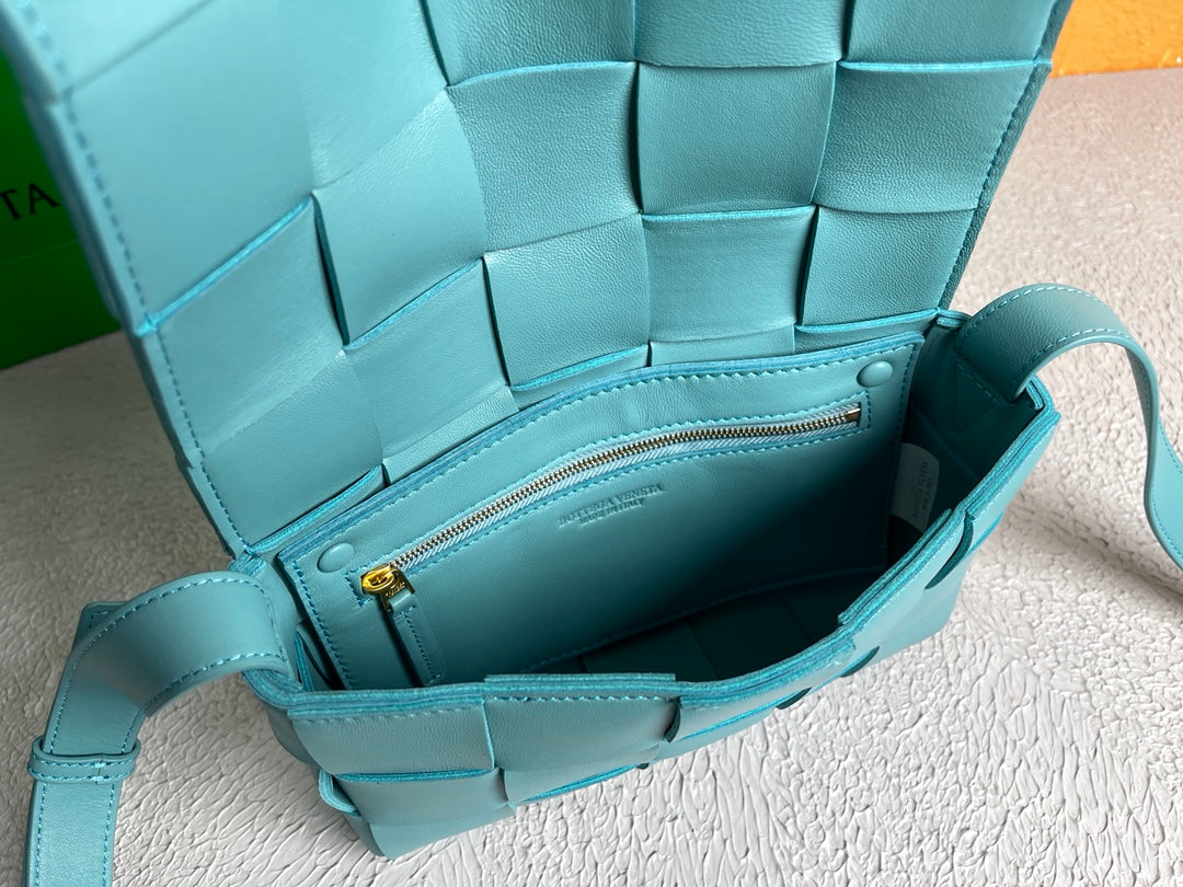 Top Quality Cassette Light Blue, For Women, Women’s Bags 9.1in/23cm