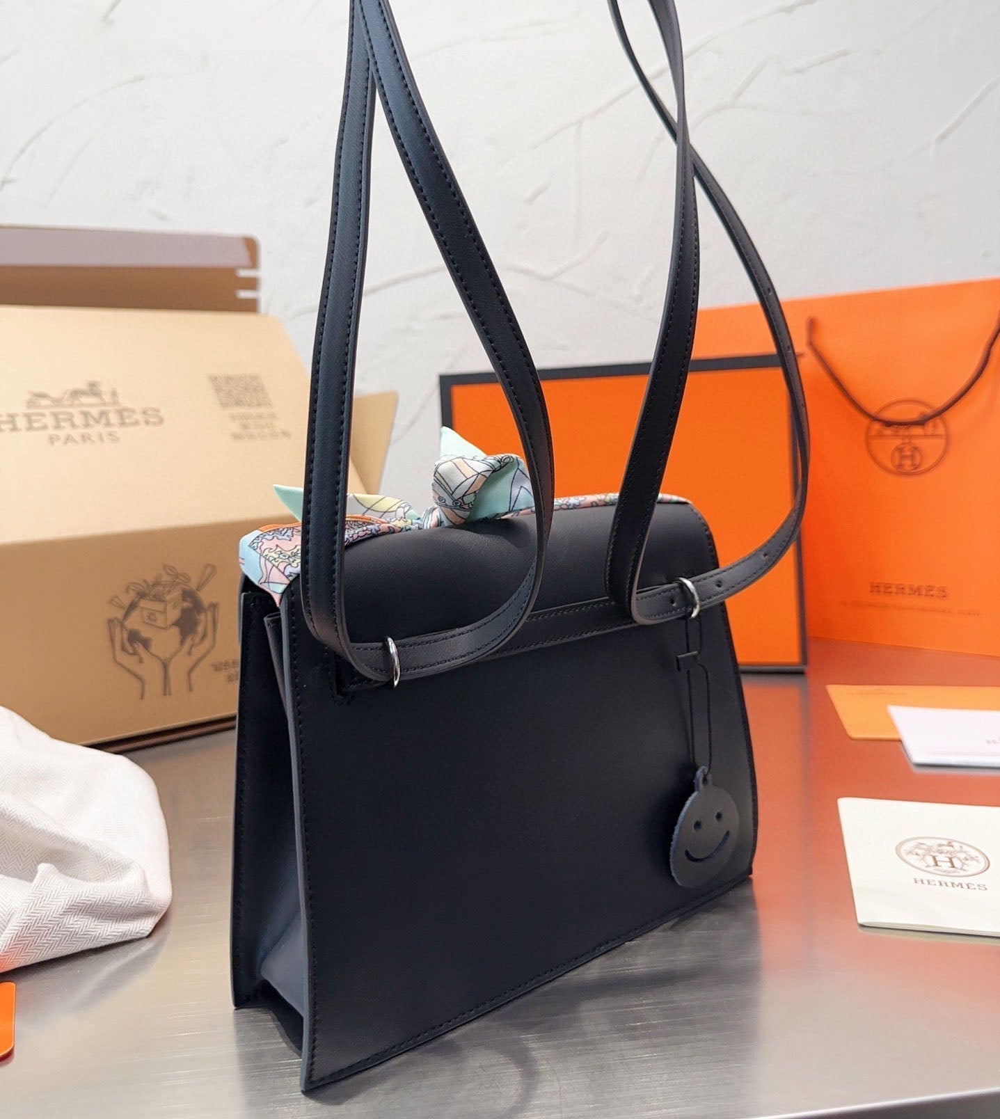 EN - New 1:1 rep  Bags HM 141