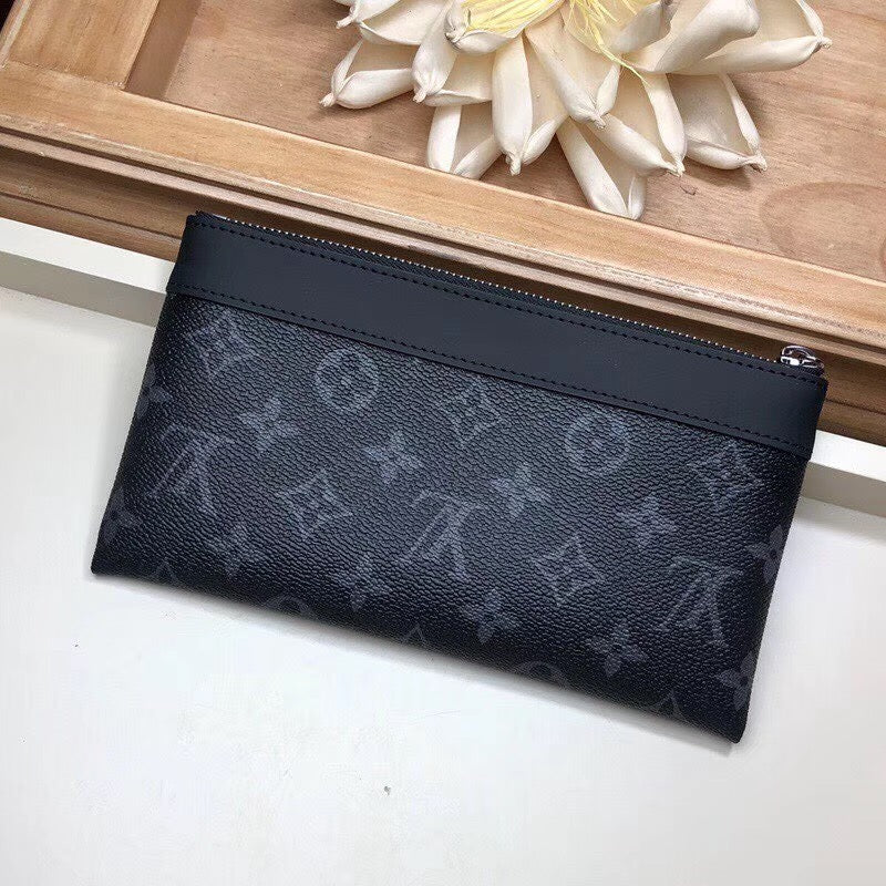 Top Quality Top Qualityscovery Pochette Monogram Pacific Canvas Black For Women, WoWallet 8.3in/21cm Top Quality M44323