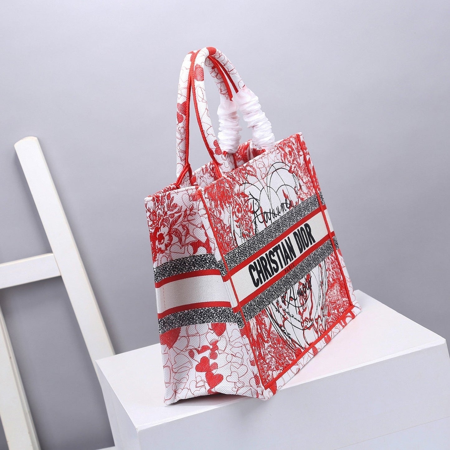Top Quality MeTop Qualityum Book Tote Red Multicolor , For Women, Womens Handbags 14in/36cm CD