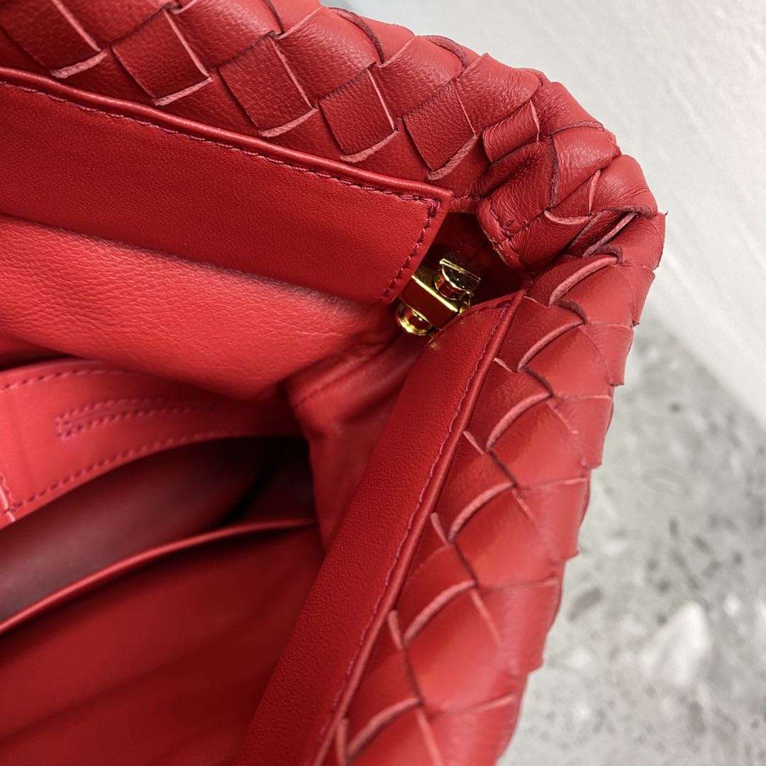 Top Quality Intrecciato Shoulder Bag Red, For Women, Women’s Bags 10.2in/26cm