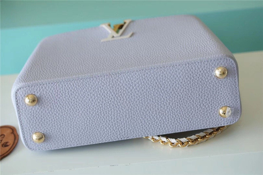 Top Quality Capucines MM Taurillon Light Blue/ Creme For Women,  Shoulder And Crossbody Bags 31.5cm/12.4in Top Quality 