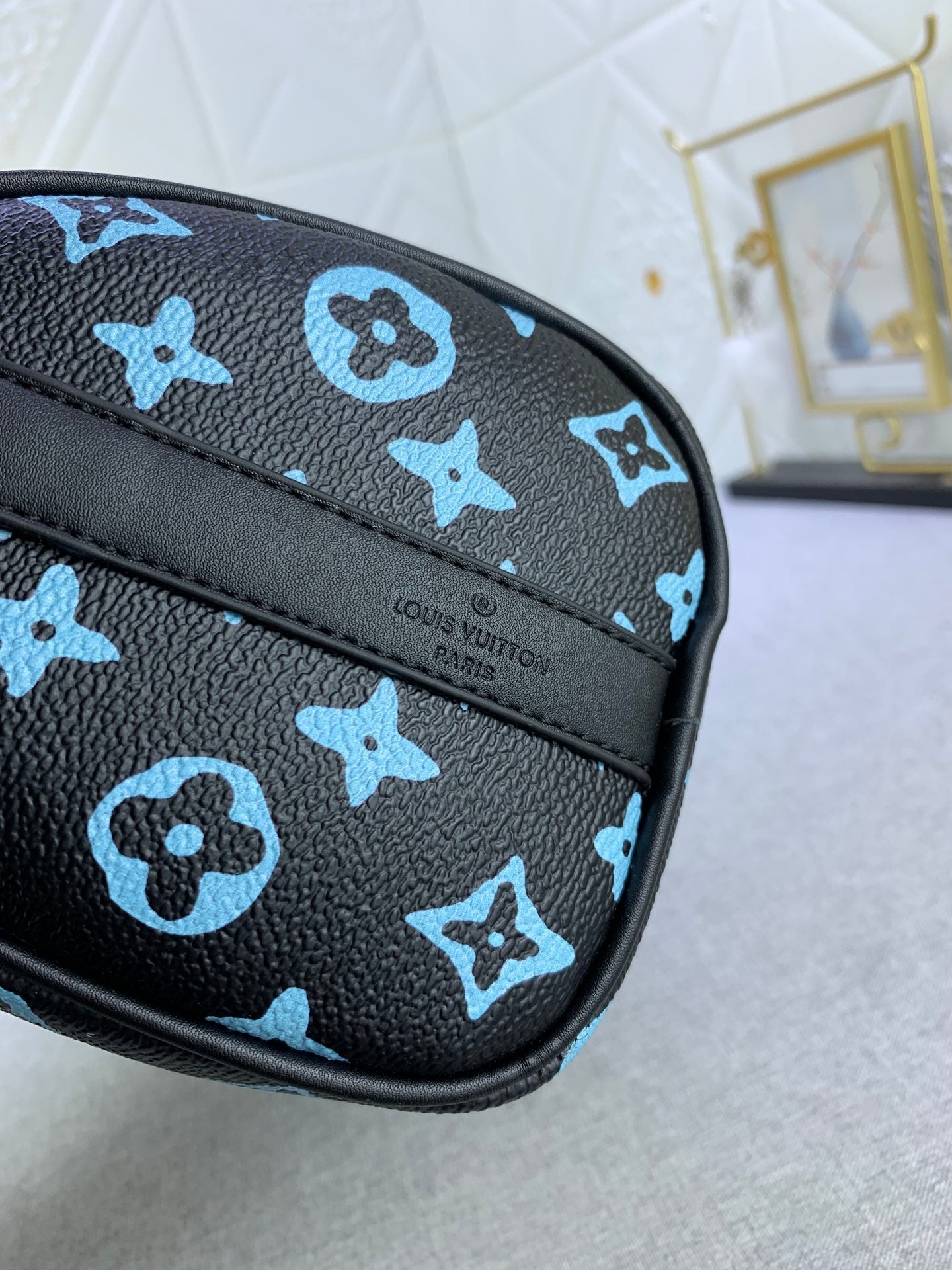 EN - New 1:1 rep Bag LUV 643