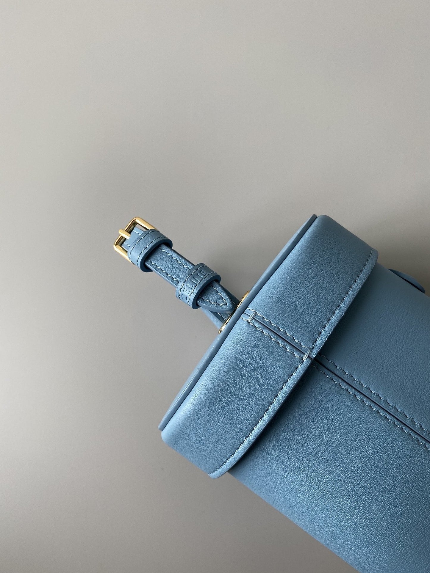 Top Quality Small Box Cuir Triomphe Denim For Women 4in/11cm 199263DU3.07DD