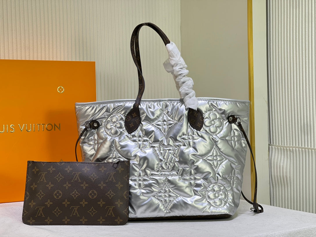 EN - New 1:1 rep Bag LUV 624