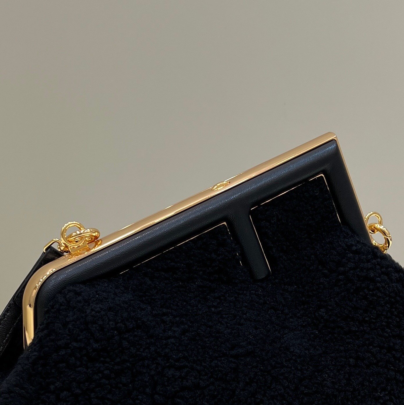 Top QualityTop Quality Top QualityTop Qualityrst Small Black Mink Bag For Woman 26cm/10in