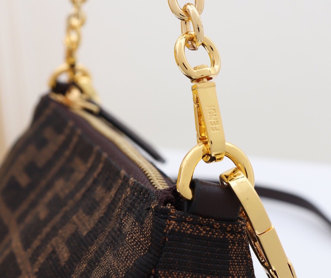 EN - New 1:1 rep  Bags FEI 101