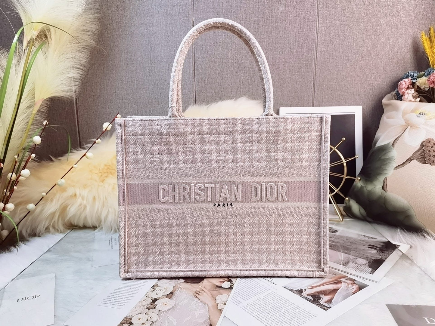 Top Quality MeTop Qualityum Book Tote Pink , For Women, Womens Handbags 14in/36cm CD