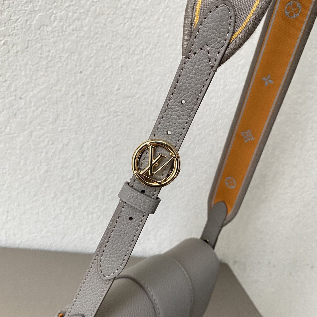 Top Quality Point 9 Create By Nicolas Ghesquie?re With Monogram Flower 9.1in/22cm Grey For Women Top Quality M55946
