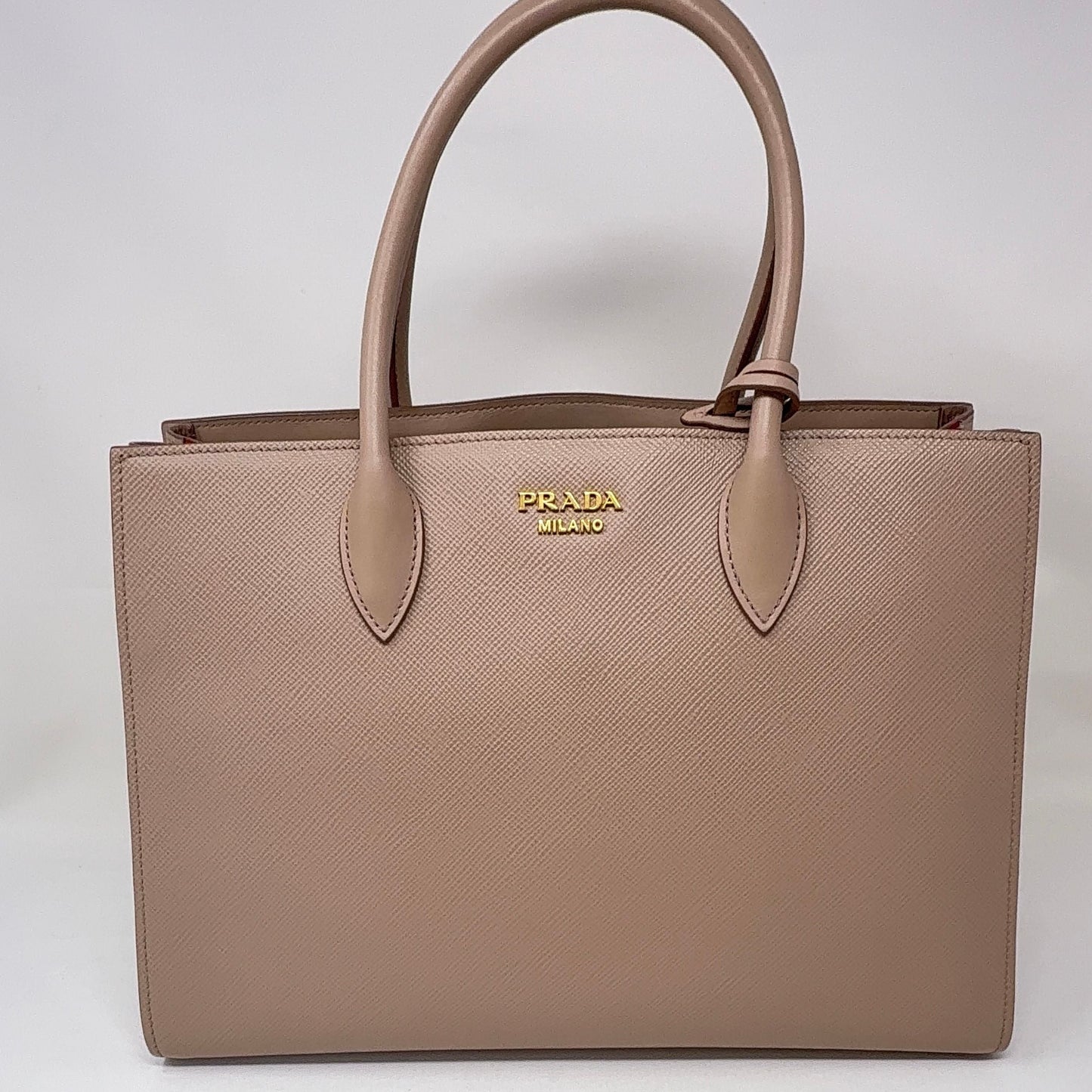 PRADA handbag leather Pink with black line  d B24-33
