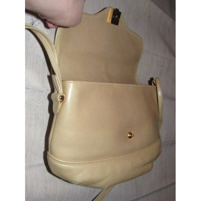Gucci   Buttery Soft Beige Or Nude Leather Shoulder Bag
