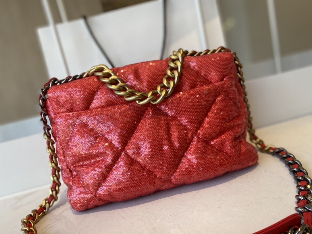 CHL 19 Flap Bag Gold Hardware Red For Women, Women’s Handbags, Shoulder Bags 10in/26cm AS1160 